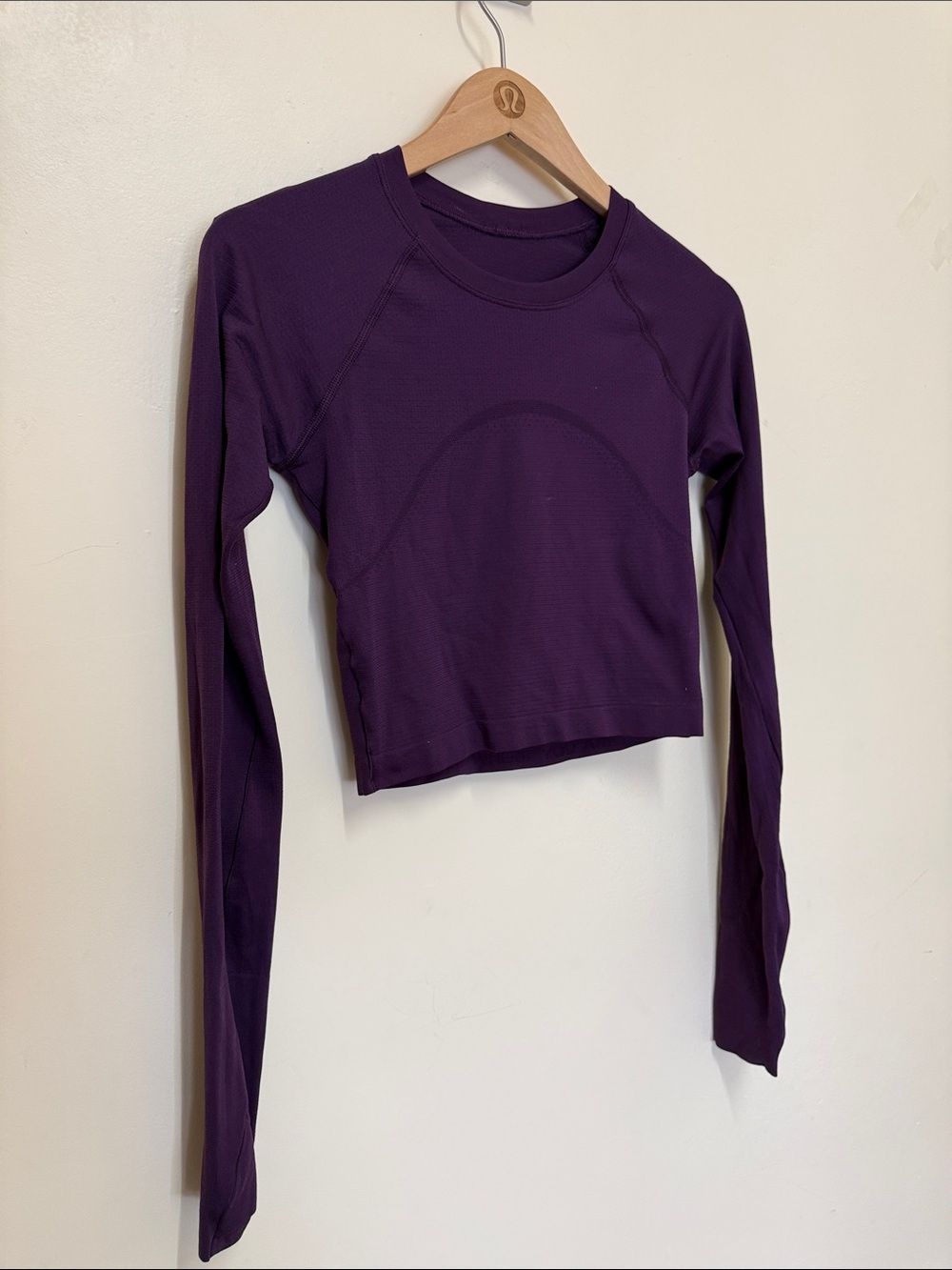 Lululemon Swiftly Tech Cropped Long-Sleeve Shirt 2.0 Dramatic Magenta